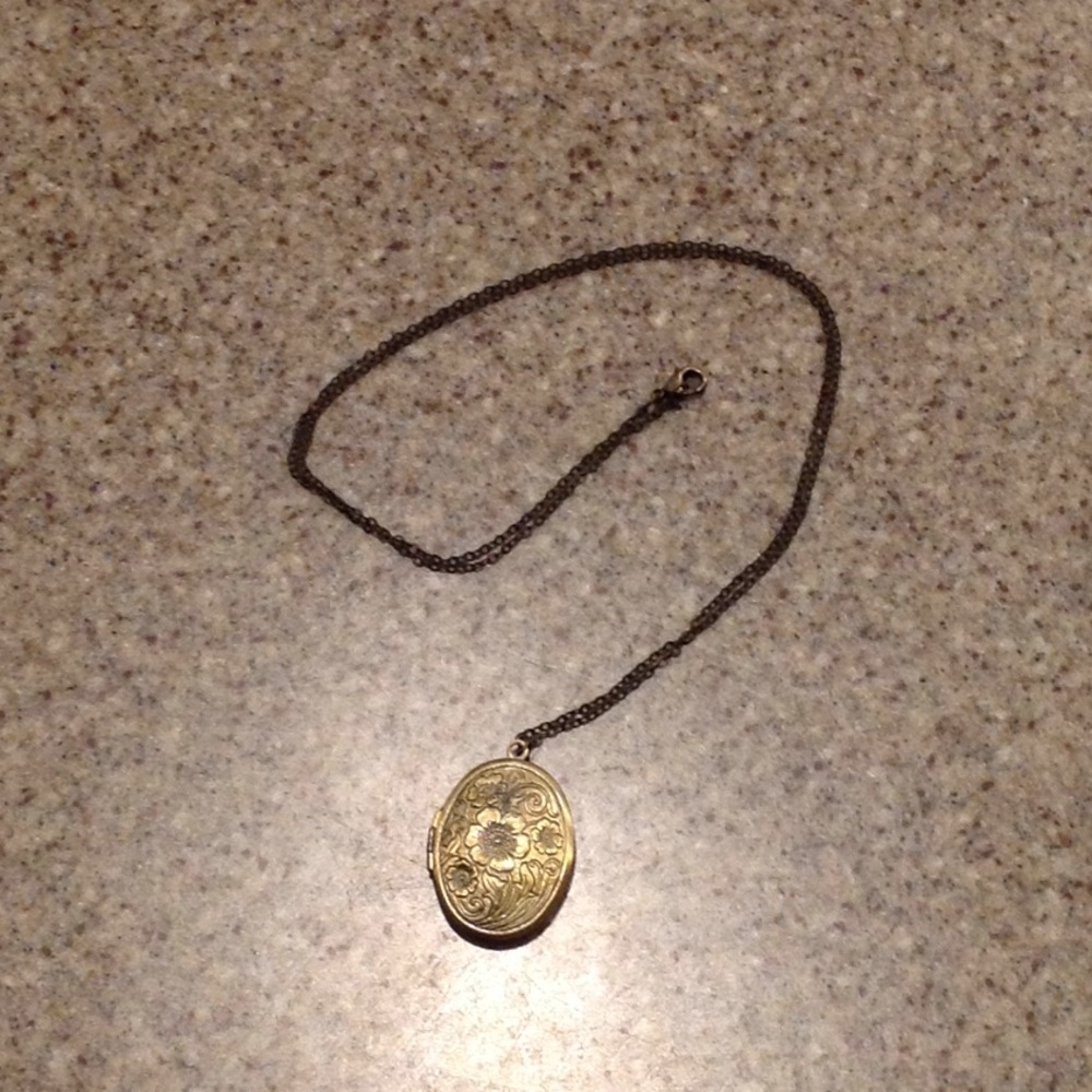 Flower locket